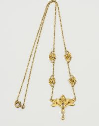 Lot 07 - Collier en or
