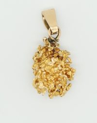 Lot 18 - Pendentif pépite en or