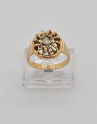 Lot 63 - Bague en or ornée d'une pierre