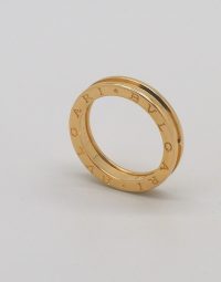 Lot 81 - BULGARI. Alliance en or jaune modèle B Zéro