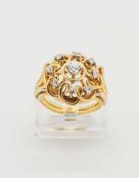 Lot 07 - Bague en or sertie de diamants