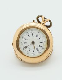 Lot 12 - Montre de col en or