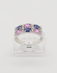 Lot 29 - Bague or ornée de diamants et saphirs