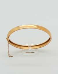 Lot 40 - Bracelet semi-rigide en or