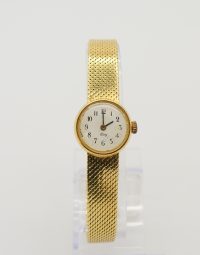 Lot 46 - Montre bracelet dame en or