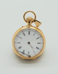 Lot 34 - Montre de col en or