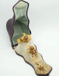 Lot 49 - Parure Napoléon III en or et améthystes