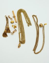 Lot 75 - Eléments de bijoux en or