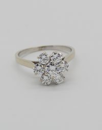 Lot 50 - Bague en or ornée de diamants